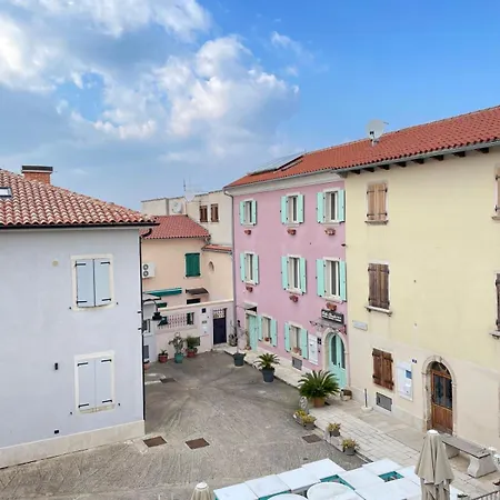 Apartman With Free Parking *