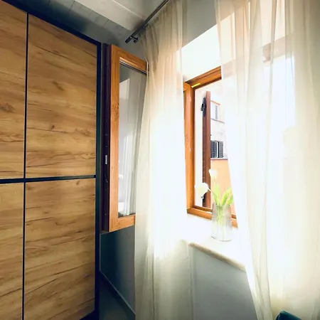 With Free Parking Apartment